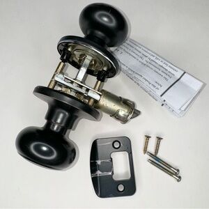 DIY DOORKNOB HOME IMPROVEMENT DOORWAY REPLACEMENT